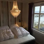 Finnoya With 180* Atlantic Veiw Finnøy