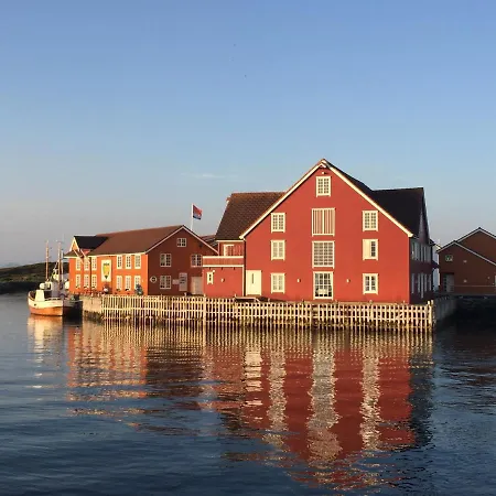 Finnoya With 180* Atlantic Veiw
