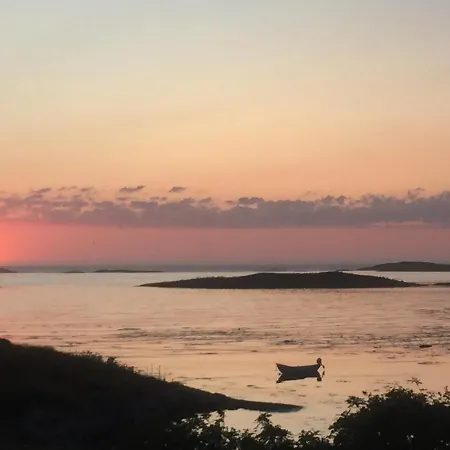 Дом отдыха Finnoya With 180* Atlantic Veiw