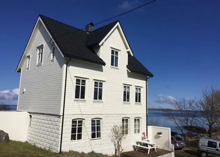 Finnoya With 180* Atlantic Veiw